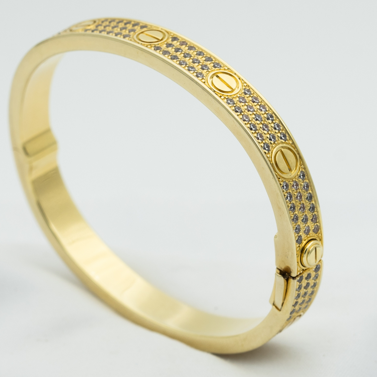 {
  "Elowen jewelsry": "Elowen ジュエリー",
  "LOVE BRACELET 6.1MM DIAMOND-PAVED": "LOVE ブレスレット 6.1mm ダイヤモンドパヴェ"
}