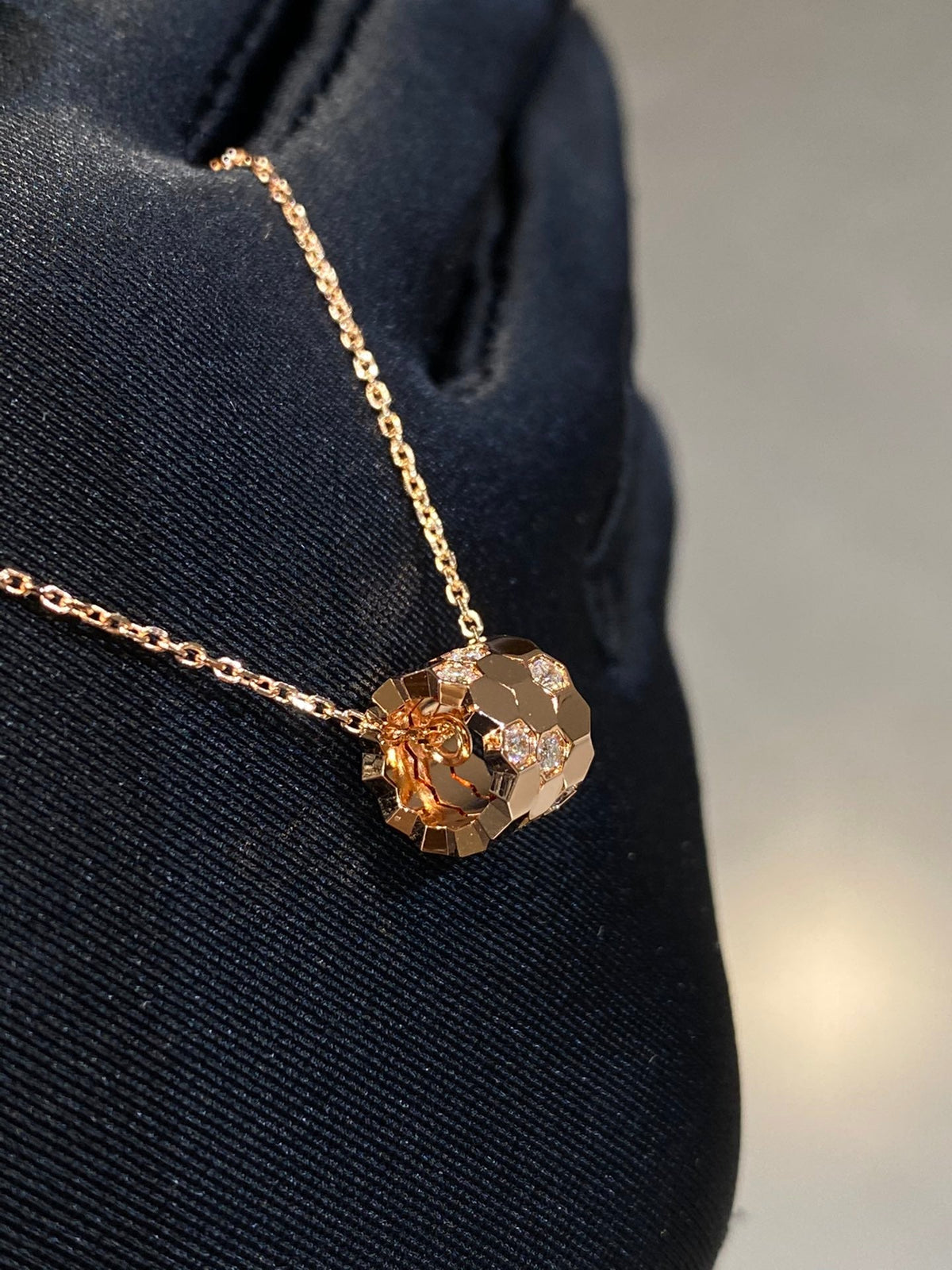 [Elowen Schmuck] BEE LOVE DIAMANT-HALSKETTE
