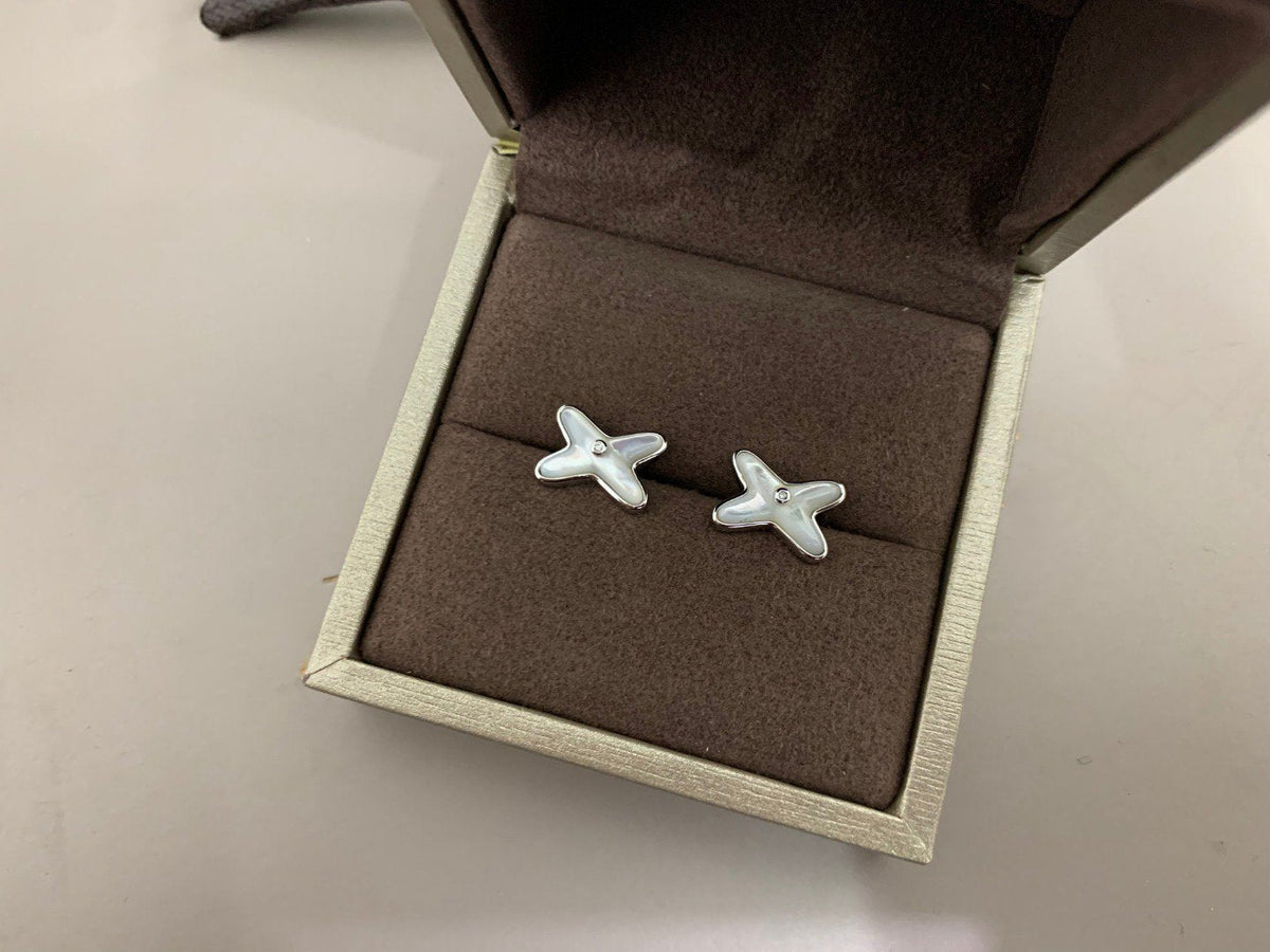 [Elowen jewelsry ]Ohrringe aus Silber mit weißem Perlmutt und Diamanten