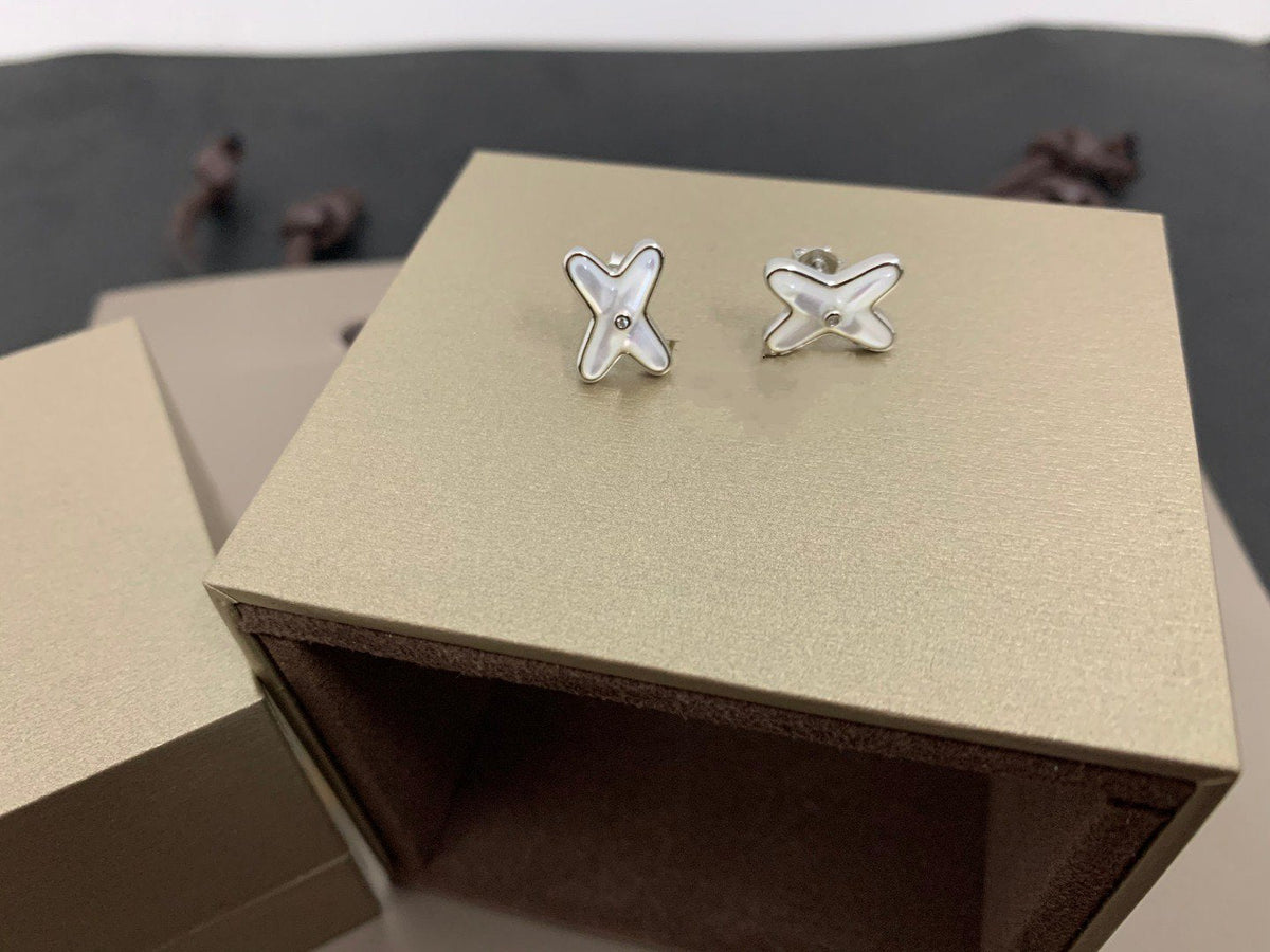 [Elowen jewelsry ]Ohrringe aus Silber mit weißem Perlmutt und Diamanten