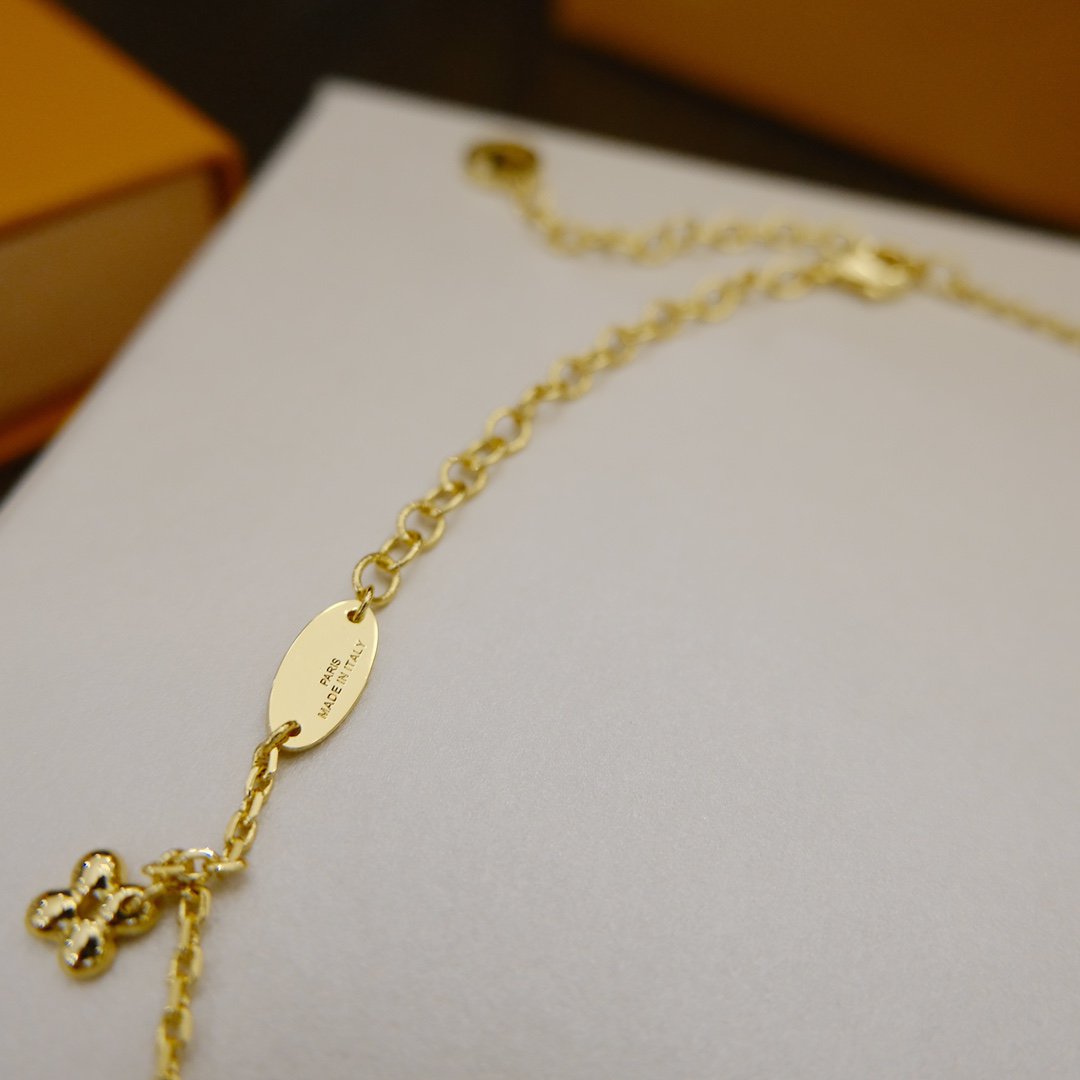 {
  "Elowen jewelsry": "Elowen ジュエリー",
  "BLOOMING SUPPLE NECKLACE BRASS": "ブルーミング サプル ネックレス ブラス"
}