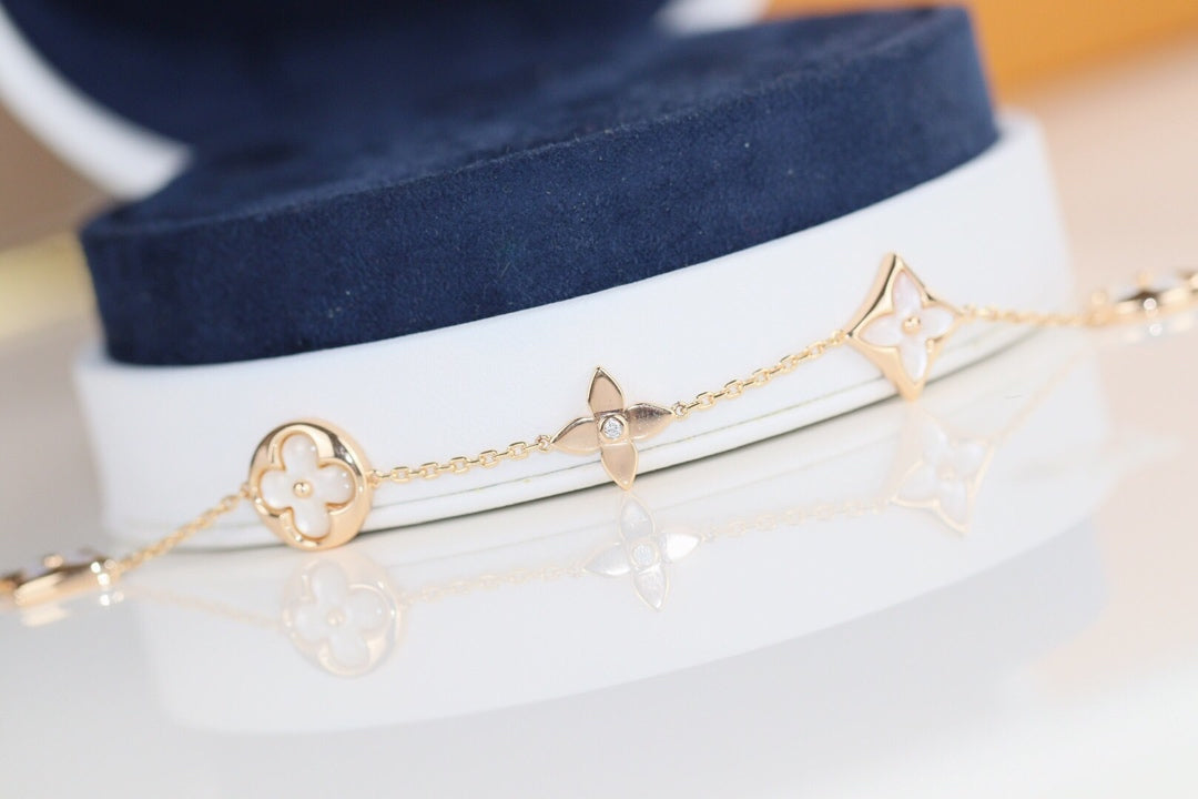 [Elowen jewelsry ]LEAF CLOVER BRACELET