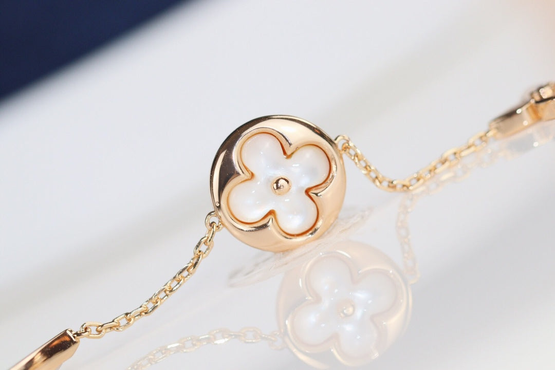 [Elowen jewelsry ]LEAF CLOVER BRACELET