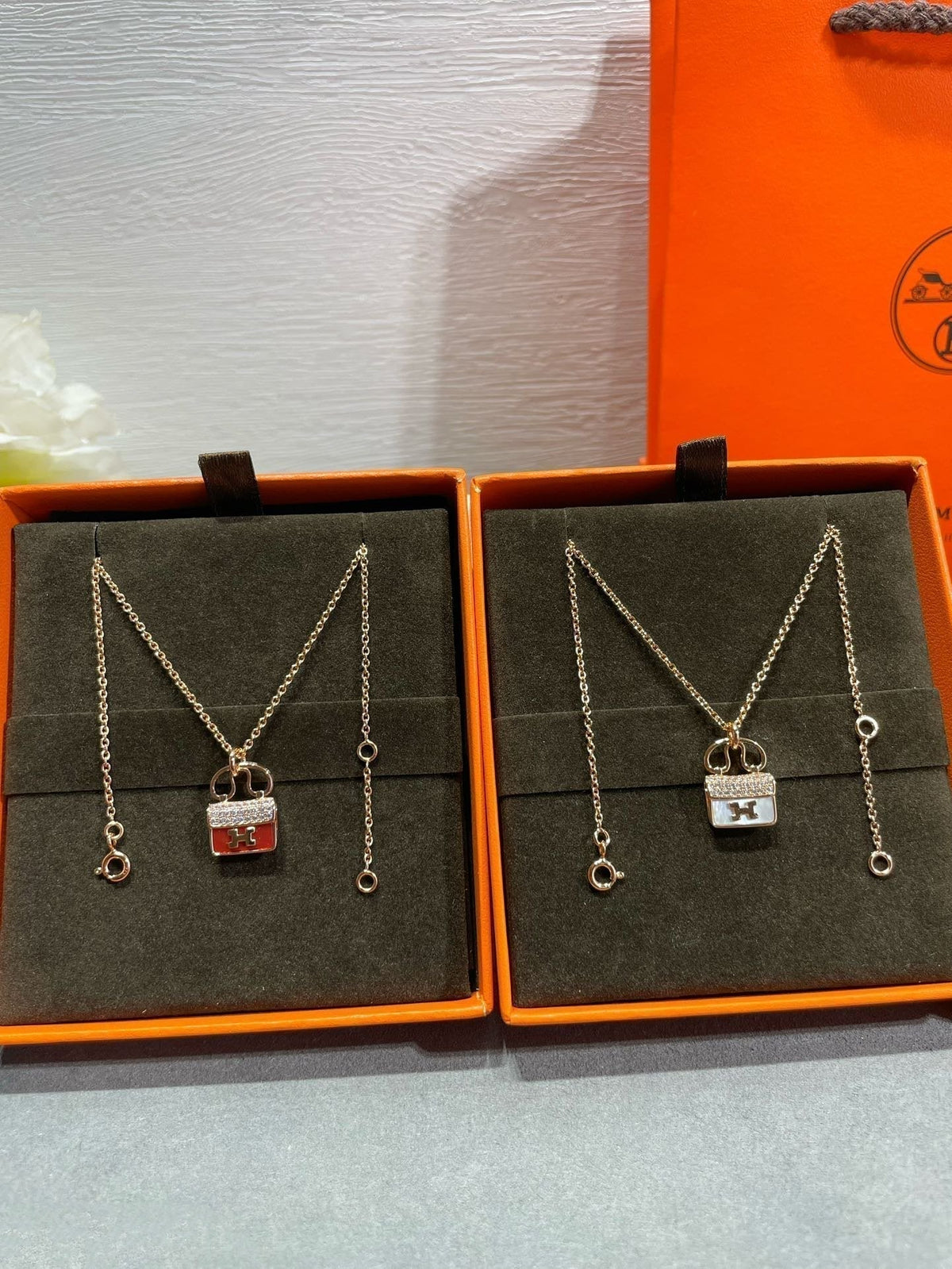 [Elowen jewelsry ]H CIRCE MOISSANITE PENDANT NECKLACE GOLD