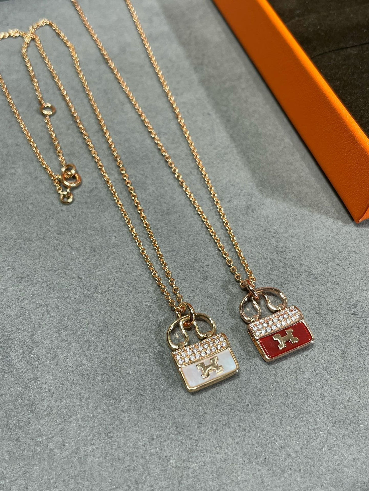 [Elowen jewelsry ]H CIRCE MOISSANITE PENDANT NECKLACE GOLD