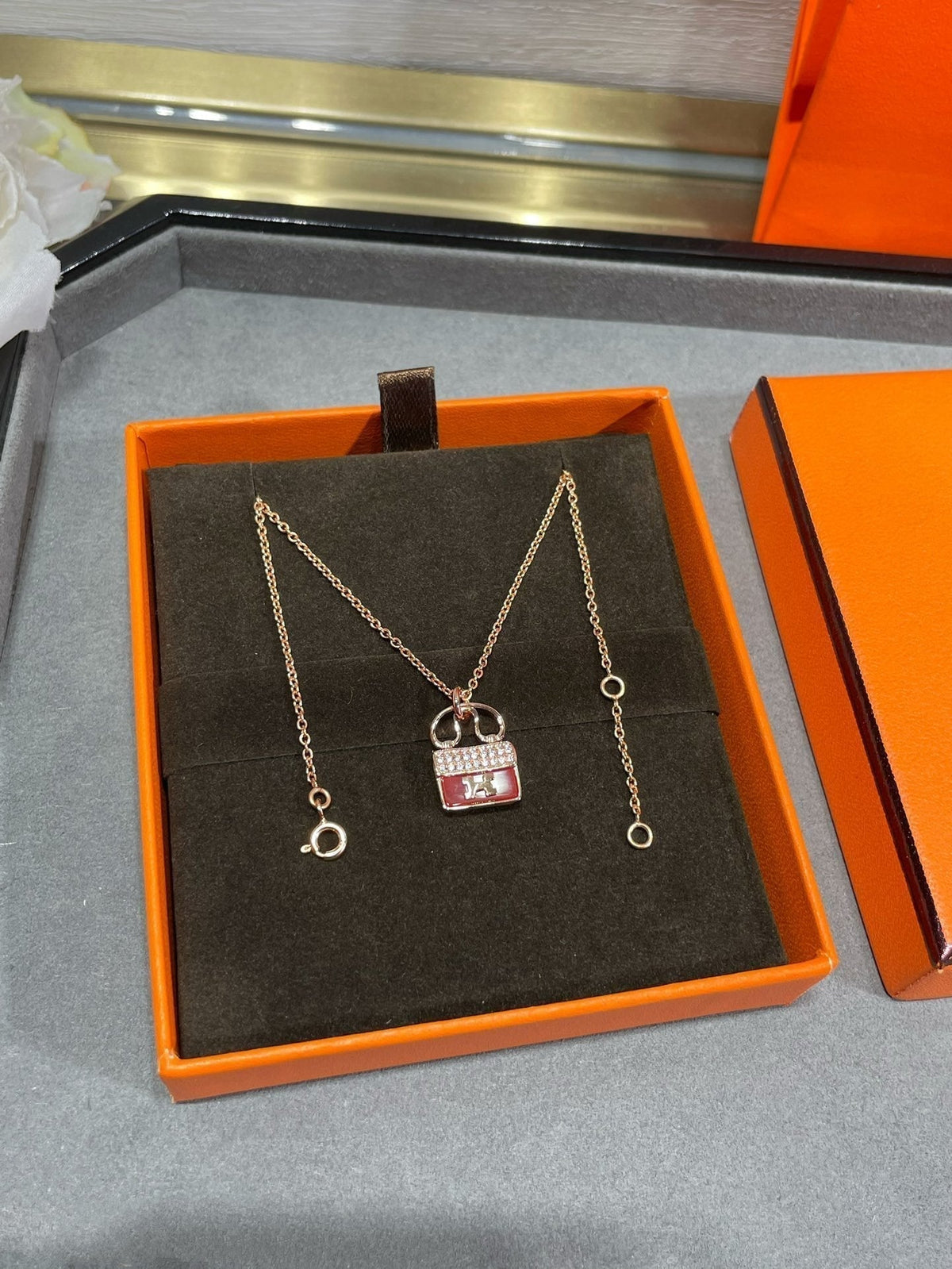 [Elowen jewelsry ]H CIRCE MOISSANITE PENDANT NECKLACE GOLD
