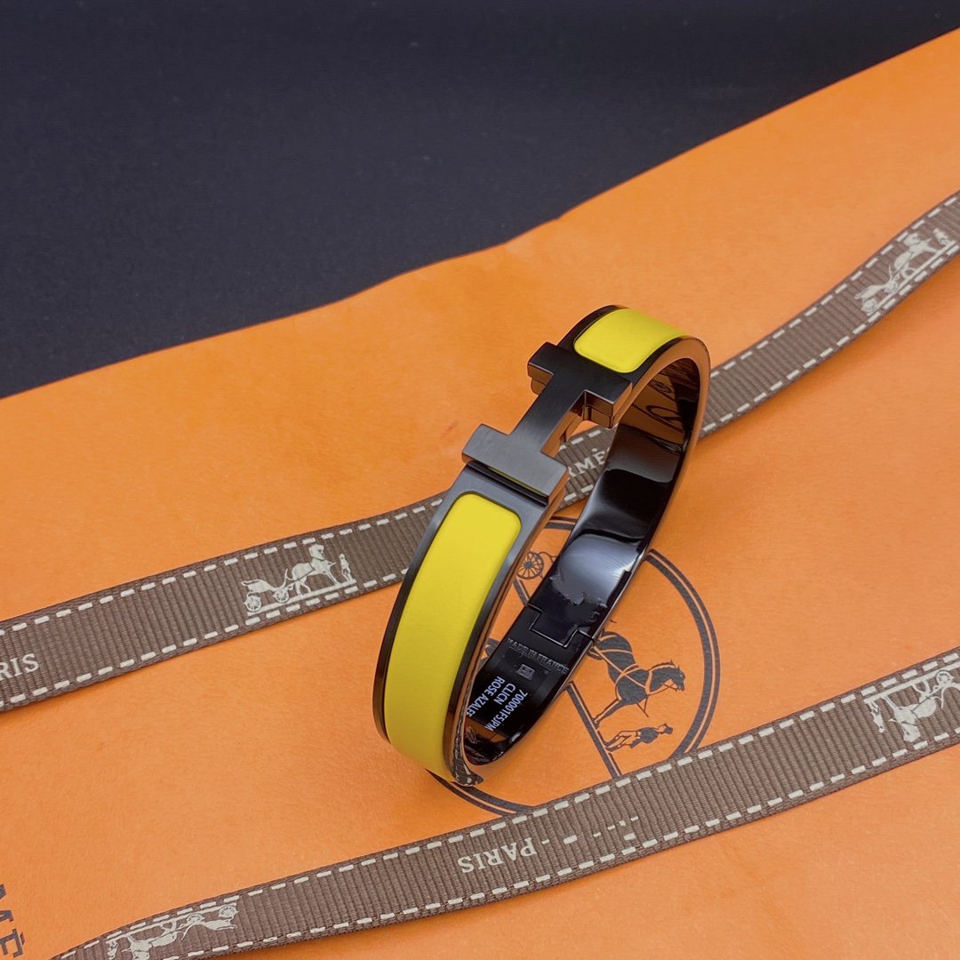 {
  "Elowen jewelsry": "Elowen ジュエリー",
  "CLIC HM SO BLACK YELLOW BRACELET": "クリック H PM ソーブラック イエロー ブレスレット"
}