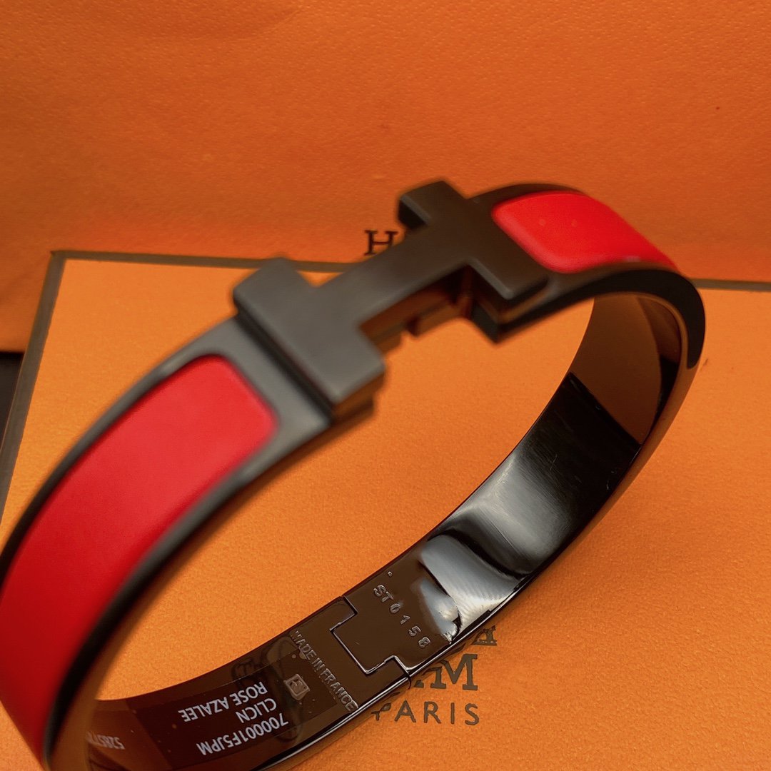 [Elowen Schmuck] CLIC H M SO ARMBAND SCHWARZ ROT