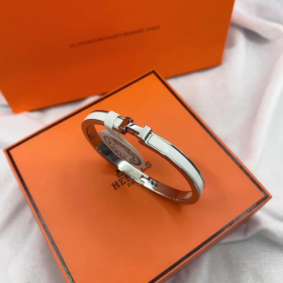 [Elowen jewelsry ]KLASSISCHES HM CLIC WEISSES 8MM EMAILLE-ARMBAND