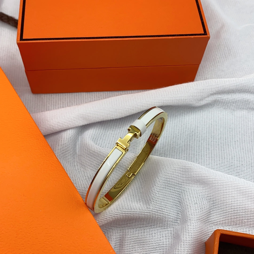 [Elowen jewelsry ]KLASSISCHES HM CLIC WEISSES 8MM EMAILLE-ARMBAND