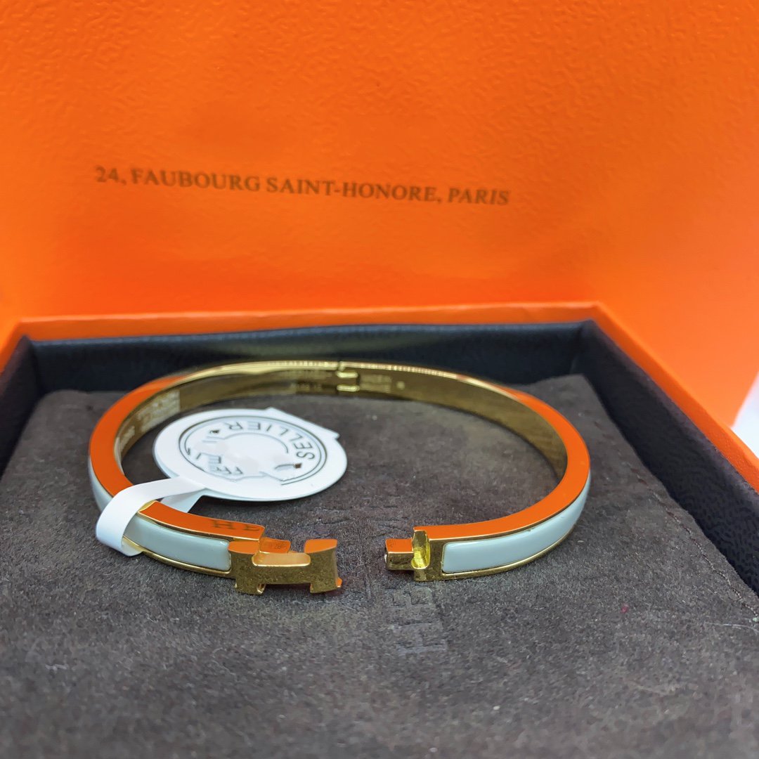 [Elowen jewelsry ]CLASSIC HM CLIC GREEN 8MM ENAMEL BRACELET
