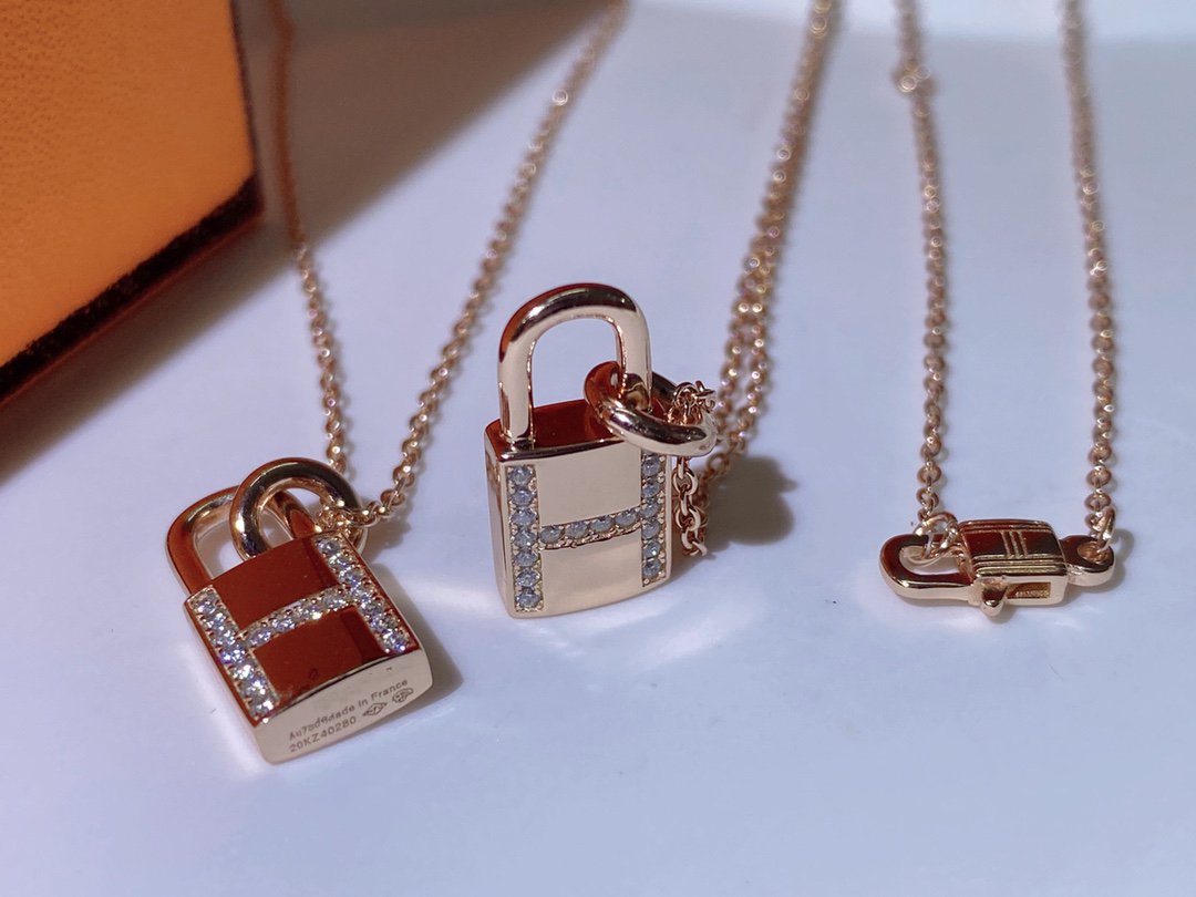 [Elowen ジュエリー] HM アドバンスド ニッチ ロック ヘッド ネックレス ダイヤモンド