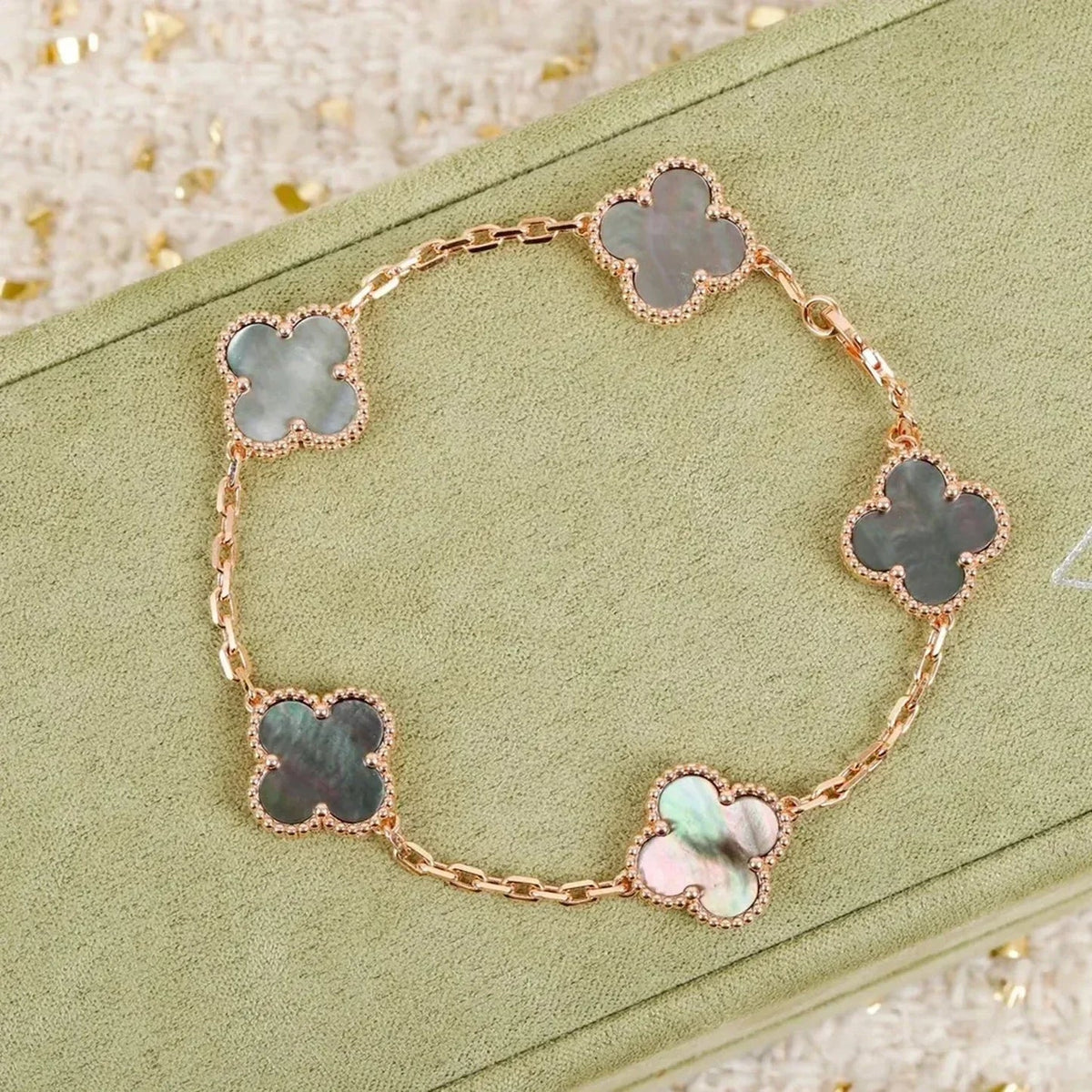 [Elowen jewelry] クローバー 5モチーフ グレーマザーオブパール ブレスレットコレクション