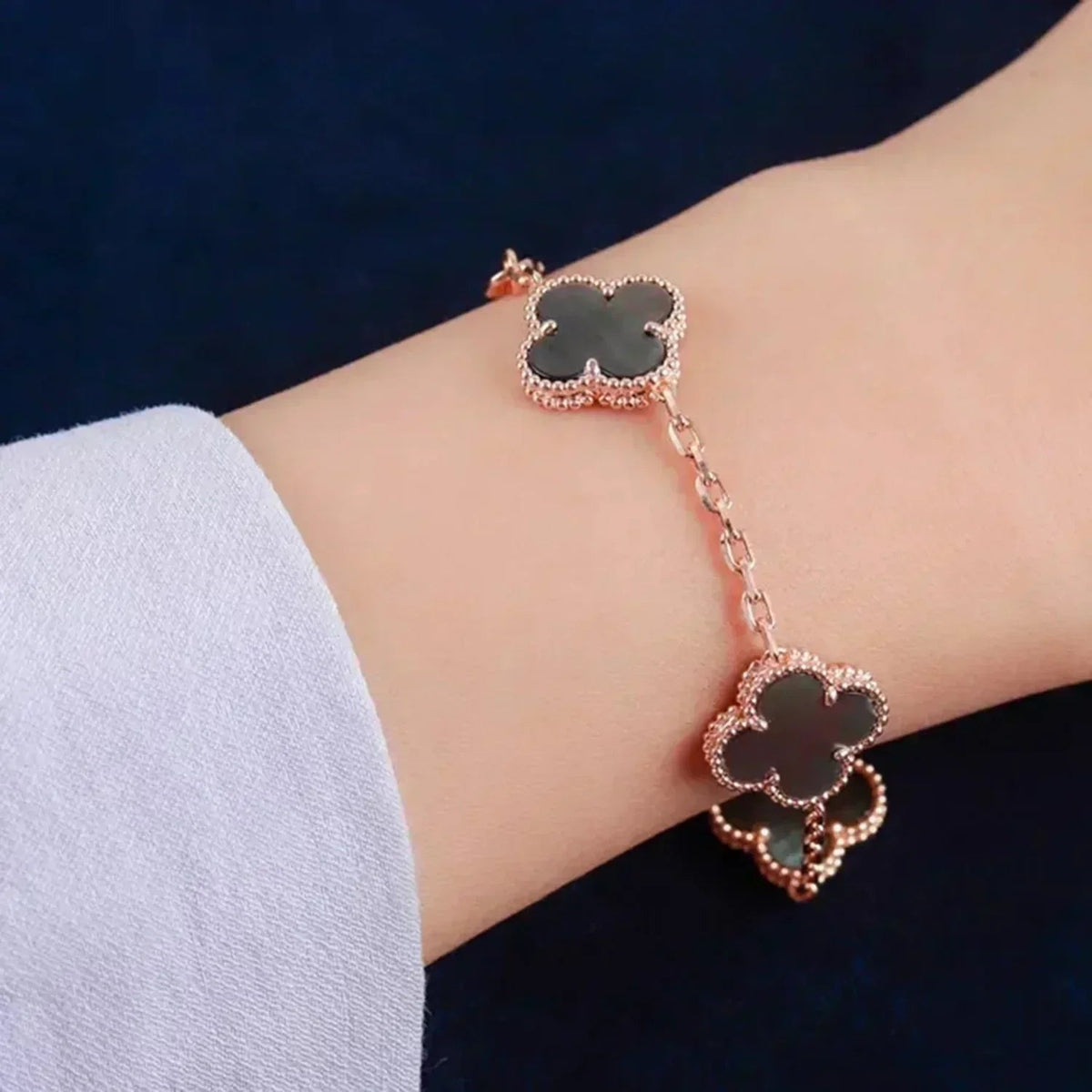 [Elowen jewelry] クローバー 5モチーフ グレーマザーオブパール ブレスレットコレクション