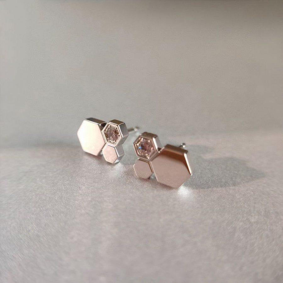 [Elowen jewelsry ]ビーラブ シルバーダイヤモンドピアス