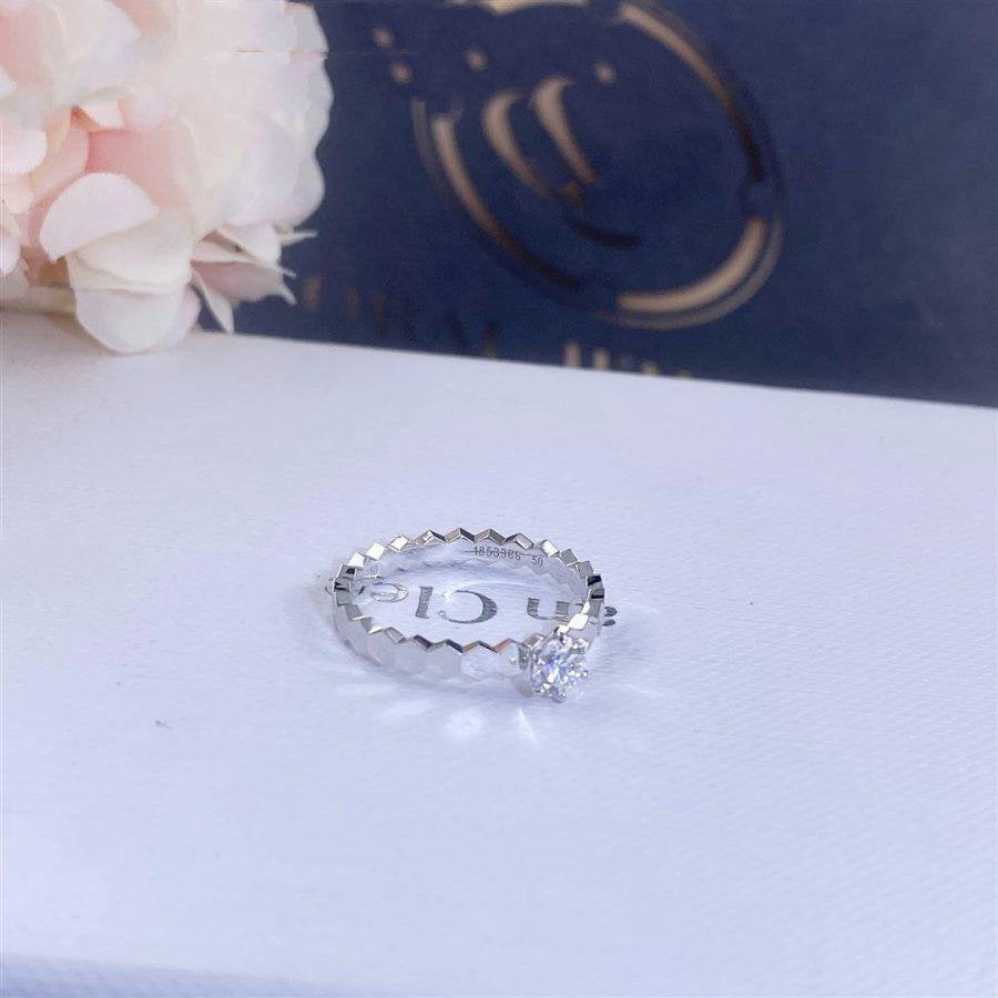 {
  "Elowen jewelsry": "Elowen ジュエリー",
  "BEE LOVE RING SILVER 1 DIAMOND": "BEE LOVE リング シルバー 1ダイヤモンド"
}