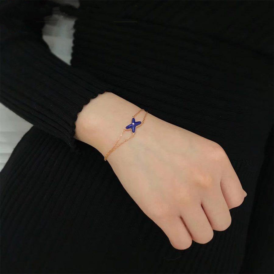 [Elowen jewelsry ]Hollow Design Four-Leaf Clover Flower Shape Bracelet