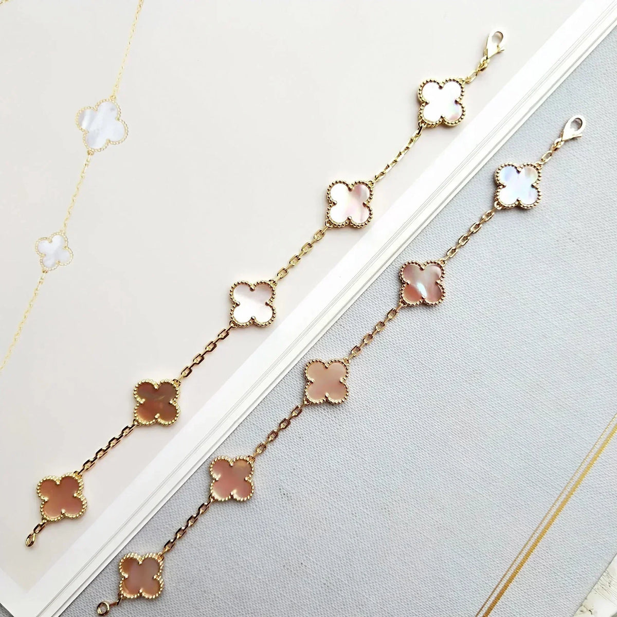 {
  "Elowen jewelsry": "Elowen ジュエリー",
  "CLOVER 5 MOTIFS  PINK MOP BRACELET COLLECTION": "クローバー 5モチーフ ピンクマザーオブパール ブレスレットコレクション"
}