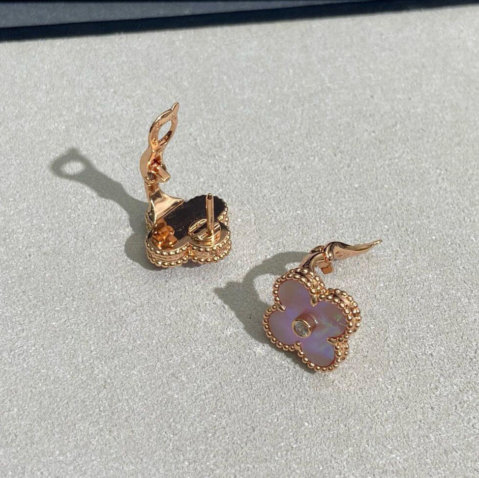 [Elowen Schmuck] CLOVER MEDIUM OHRRINGE MIT 1 DIAMANTEN IN ROSÉ