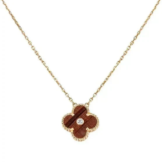 {
  "Elowen jewelsry": "Elowen ジュエリー",
  "CLOVER 15MM DIAMOND AND YELLOW TIGER'S EYE AGATE necklace": "クローバー 15MM ダイヤモンド＆イエロータイガーアイ アゲート ネックレス"
}