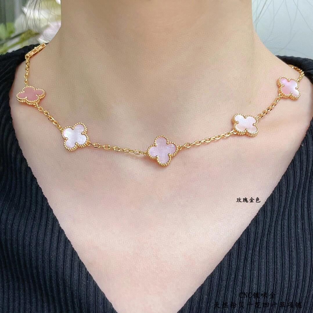 [Elowen jewelsry ]CLOVER HALSKETTE MIT 10 MOTIVEN UND ROSA MUTTERPERLE