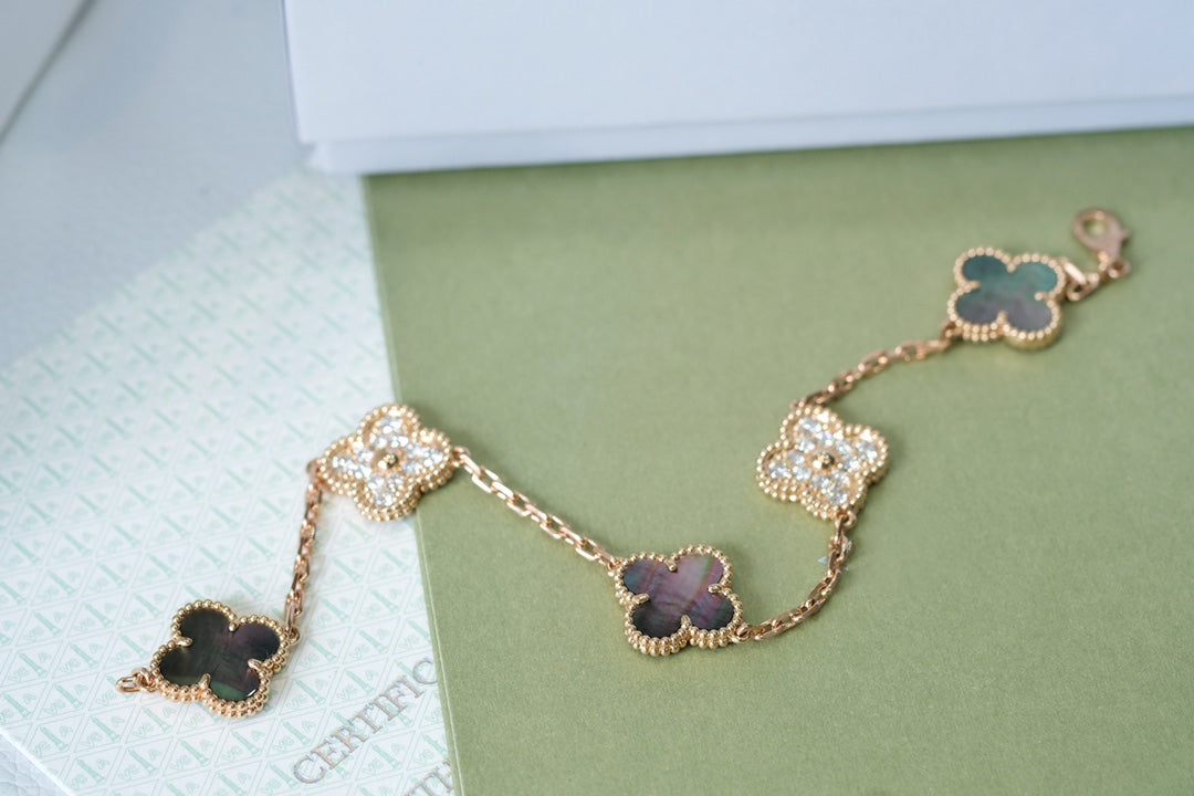 [Elowen jewelry] クローバー 5モチーフ グレーマザーオブパール ブレスレットコレクション