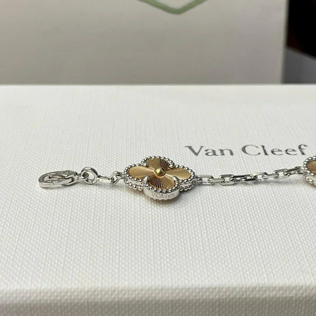 [Elowen jewelsry ] クローバー 5モチーフ レーザーブレスレット コレクション