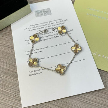 [Elowen Schmuck] CLOVER 5 MOTIVE WEIHNACHTS-LIMITIERTE EDITION ARMBAND