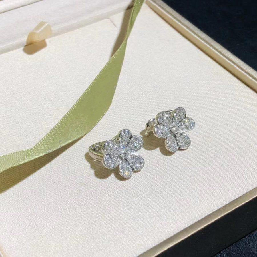 [Elowen Schmuck] FRIVOLE SILBERNE BLUMEN-DIAMANT-OHRRINGE