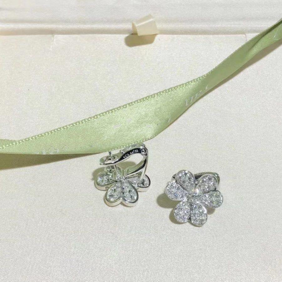 [Elowen Schmuck] FRIVOLE SILBERNE BLUMEN-DIAMANT-OHRRINGE