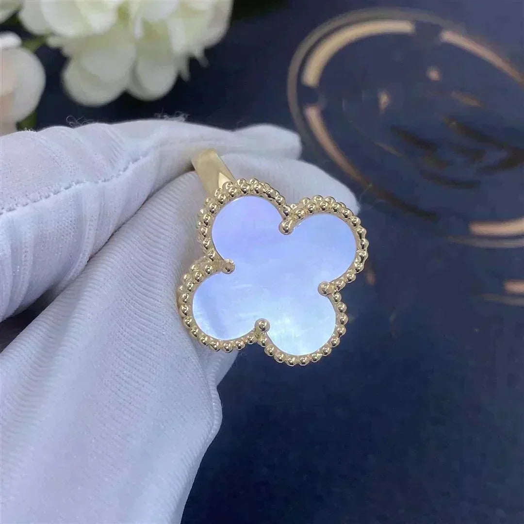[Elowen jewelsry ]CLOVER WHITE MOP RING
