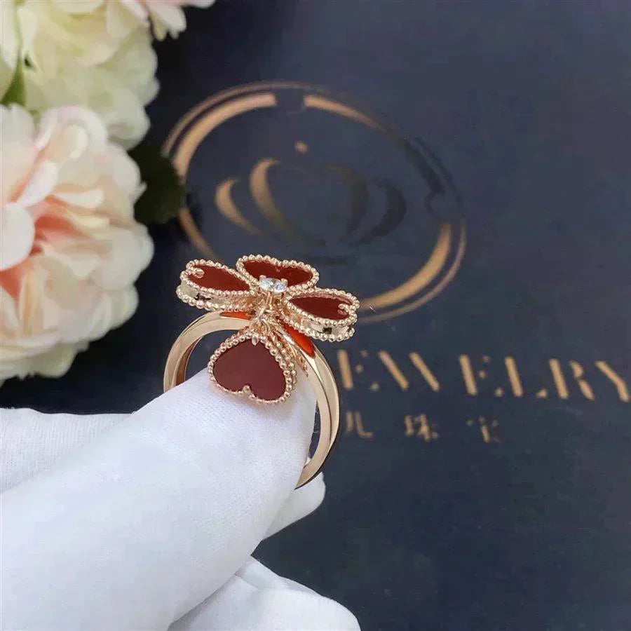 {
  "Elowen jewelsry": "Elowen ジュエリー",
  "SWEET CLOVER CARNELIAN RING": "スウィートクローバー カーネリアン リング"
}