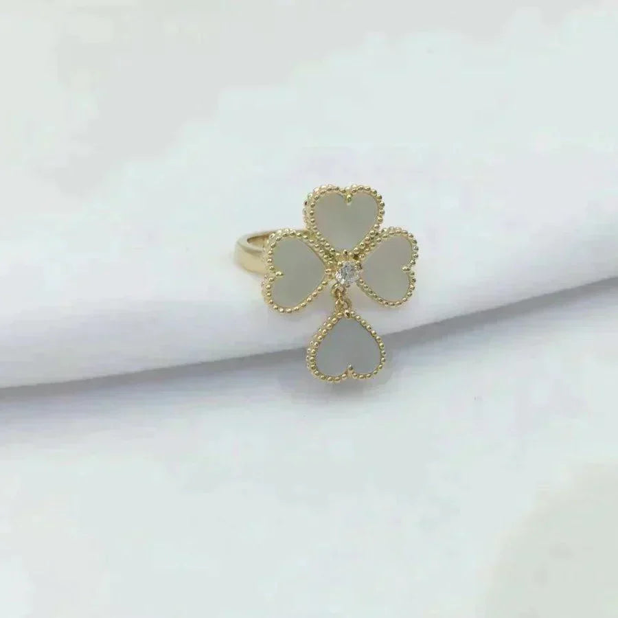 {
  "Elowen jewelsry": "Elowen ジュエリー",
  "SWEET CLOVER WHITE MOP RING": "スウィートクローバー ホワイトMOPリング"
}