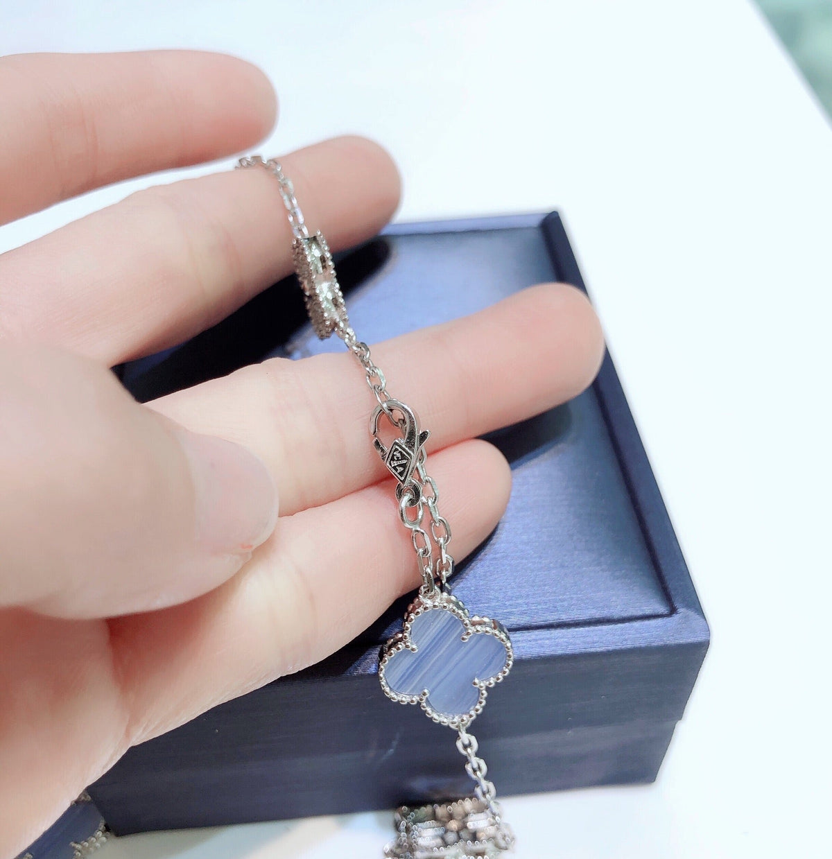 [Elowen jewelsry ]クローバー 10モチーフ カルセドニー ダイヤモンド シルバーネックレス