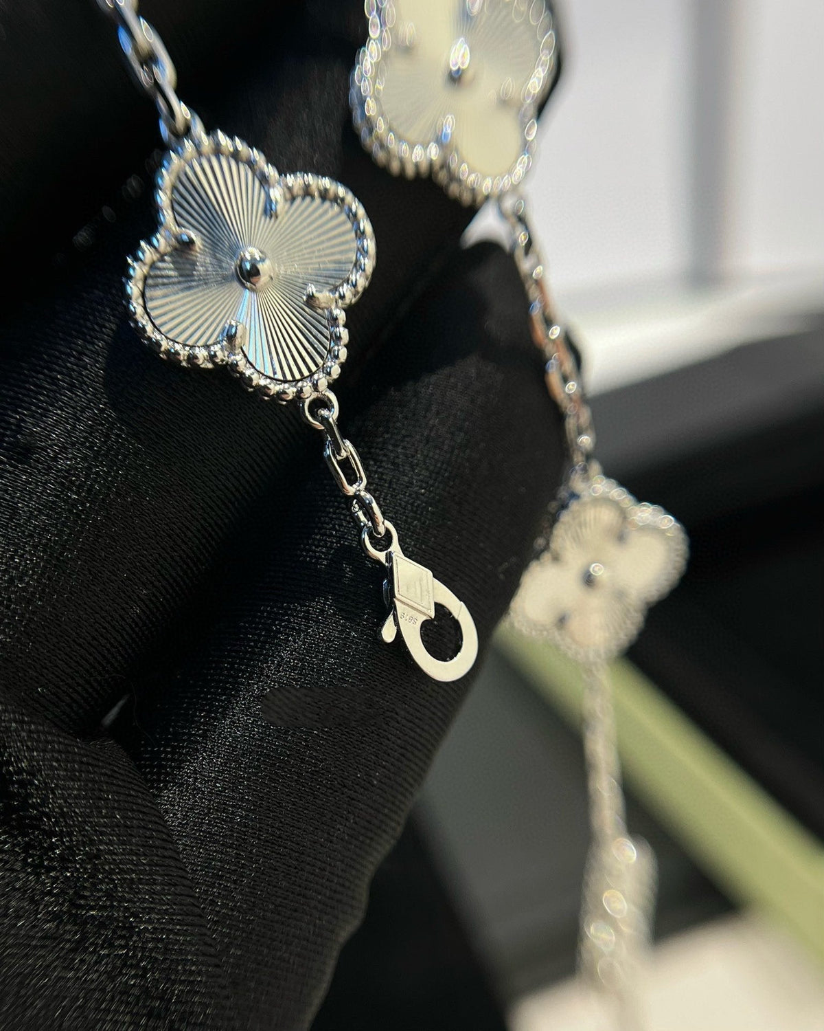 [Elowen jewelsry ] クローバー 5モチーフ レーザーブレスレット コレクション